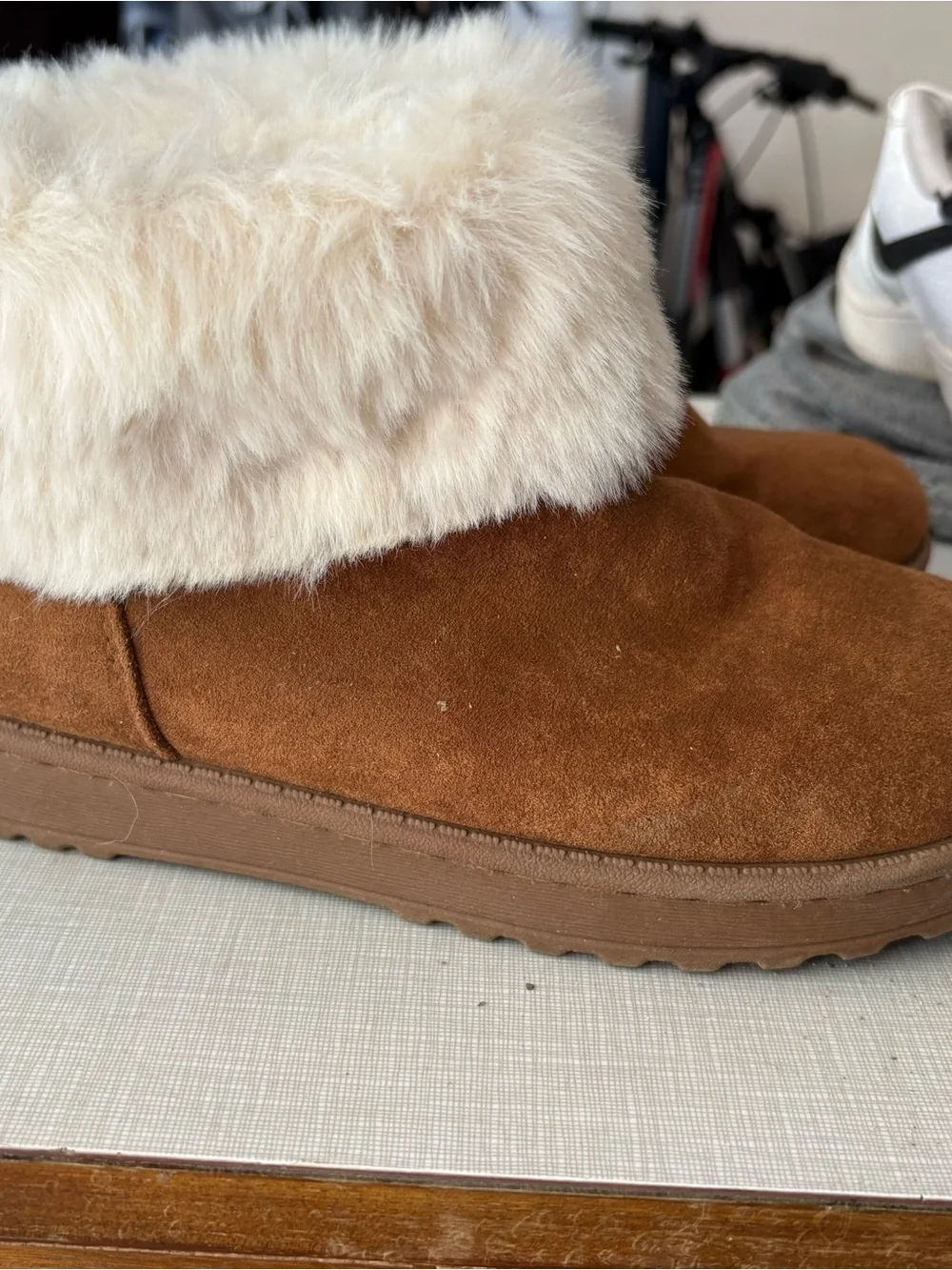 SO Chestnut Suede Faux-Fur Cuff Women’s Slippers